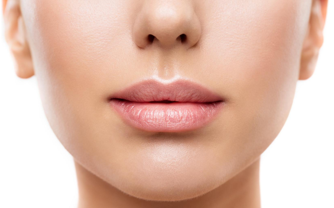 SECRET TRICKS TO GET THAT HEALTHY PLUMP AND KISSABLE LIPS